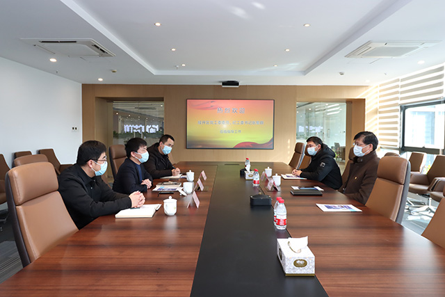 嘉興經(jīng)濟開發(fā)區(qū)黨工委委員、紀委書記張黎群蒞臨公司調(diào)研指導(dǎo)工作